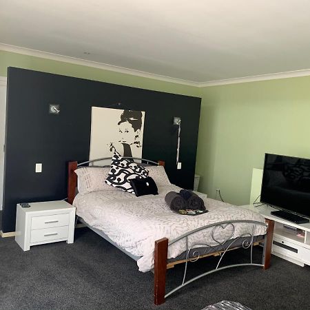 Farm Stay On Horse Property 바스 외부 사진