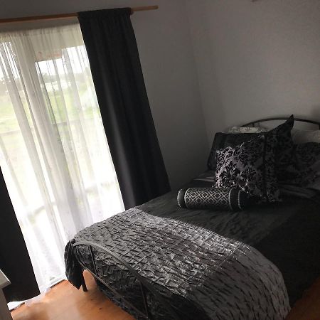 Farm Stay On Horse Property 바스 외부 사진